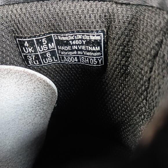 Dr. Martens 1460 Y Boots Women Size 6 Iridescent Silver Side Zip 8-Eye Combat - Picture 2 of 9